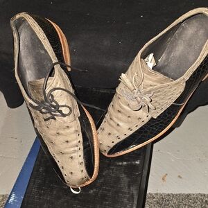 Classic Black and Gray Men's Oxfords